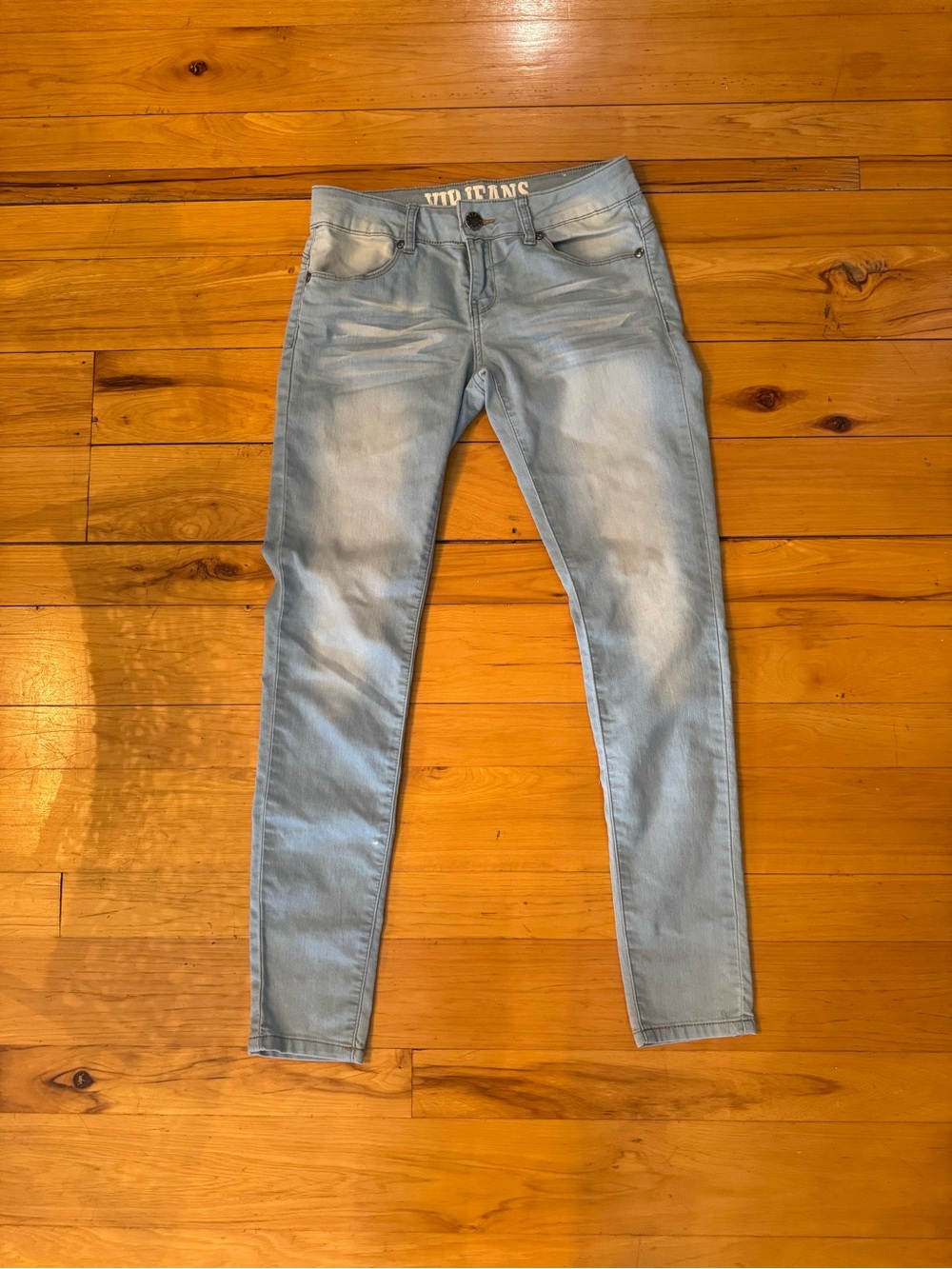 VIP  Light Wash Women's Skinny Jeans with Stretch 5/6